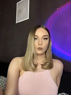 Snapshot of Alisa_Rise chatting on 12, 4, 2026 Alisa Rise online show from 12, 4, 2026