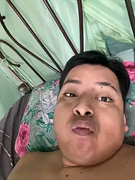 Snapshot of Avilespozo19993 chatting on 24, 10, 2025 Avilespozo19993 online show from 24, 10, 2025