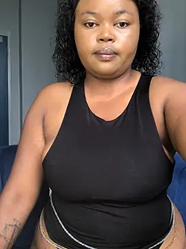 Snapshot of Curveysinaa chatting on 18, 3, 2026 Curveysinaa online show from 18, 3, 2026