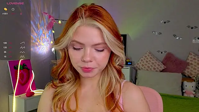 Red  Candy online show from 27, 10, 2025