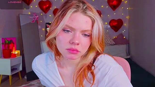 Snapshot of Red__Candy chatting on 25, 3, 2026 Red Candy online show from 25, 3, 2026