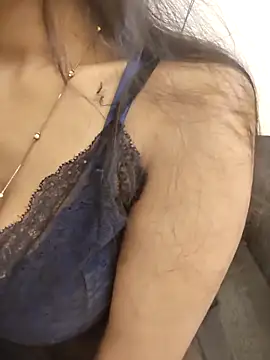 Snapshot of beby_girLL chatting on 3, 2, 2026 beby girLL online show from 3, 2, 2026