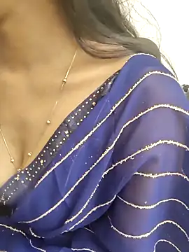 Snapshot of beby_girLL chatting on 7, 2, 2026 beby girLL online show from 7, 2, 2026