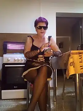 Snapshot of Ely_Elenita chatting on 24, 11, 2025 Ely Elenita online show from 24, 11, 2025