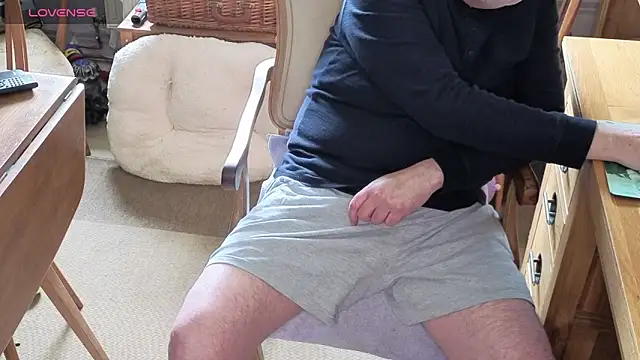 Snapshot of Adamdaddybear chatting on 29, 6, 2026 Adamdaddybear online show from 29, 6, 2026