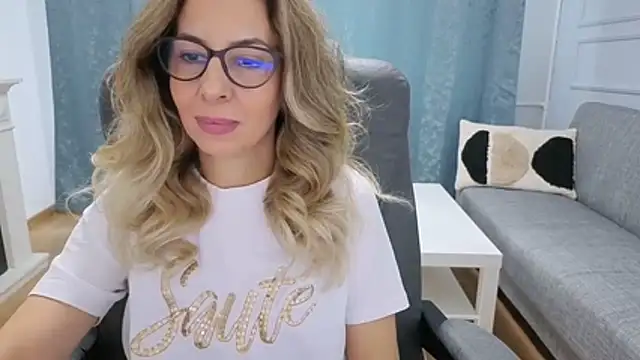 Snapshot of SukyGirl chatting on 20, 3, 2026 SukyGirl online show from 20, 3, 2026