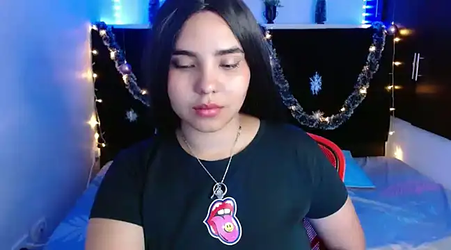 Snapshot of Miapeyton chatting on 5, 12, 2024 Miapeyton online show from 5, 12, 2024