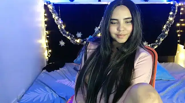 Snapshot of Miapeyton chatting on 8, 12, 2024 Miapeyton online show from 8, 12, 2024