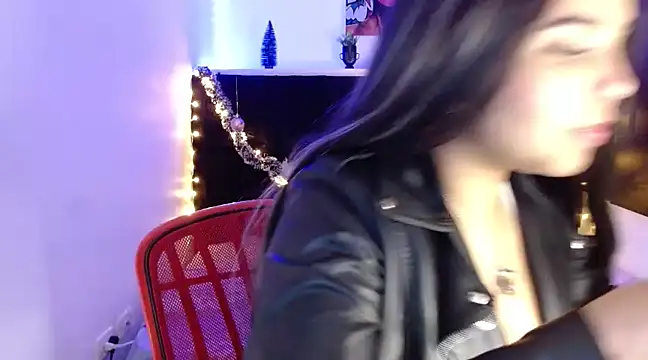 Snapshot of Miapeyton chatting on 27, 12, 2024 Miapeyton online show from 27, 12, 2024