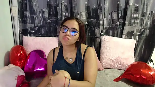 Snapshot of Miapeyton chatting on 14, 2, 2025 Miapeyton online show from 14, 2, 2025