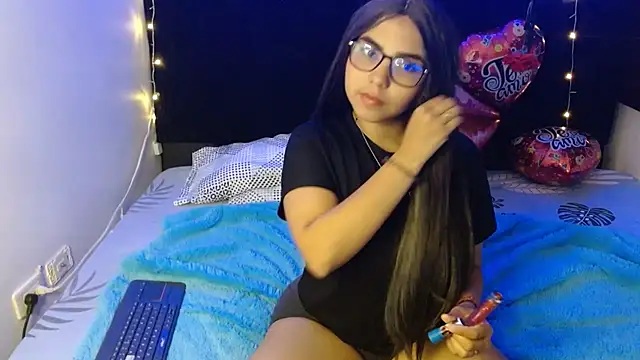 Snapshot of Miapeyton chatting on 19, 2, 2025 Miapeyton online show from 19, 2, 2025