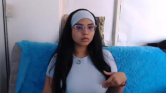 Snapshot of Miapeyton chatting on 17, 9, 2025 Miapeyton online show from 17, 9, 2025