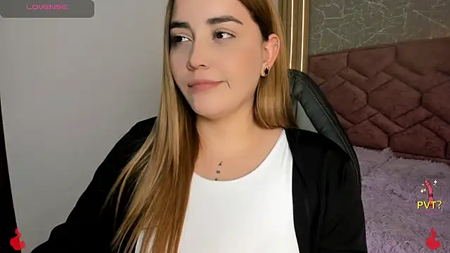 Snapshot of Lucia_star__ chatting on 10, 12, 2024 Lucia star   online show from 10, 12, 2024