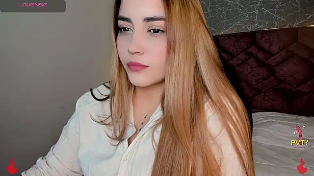 Snapshot of Lucia_star__ chatting on 12, 12, 2024 Lucia star   online show from 12, 12, 2024