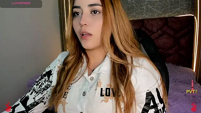Snapshot of Lucia_star__ chatting on 19, 12, 2024 Lucia star   online show from 19, 12, 2024