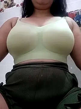 cute-mahek online show from 28, 10, 2025