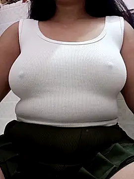 cute-mahek online show from 29, 10, 2025