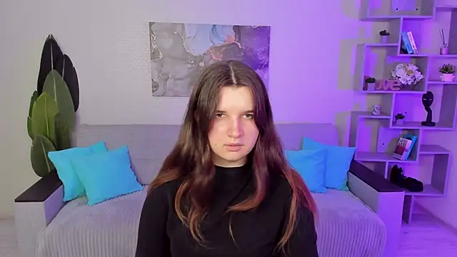 Snapshot of BonneyLove chatting on 9, 9, 2025 BonneyLove online show from 9, 9, 2025