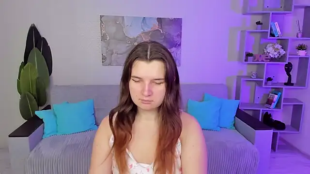 Snapshot of BonneyLove chatting on 10, 9, 2025 BonneyLove online show from 10, 9, 2025