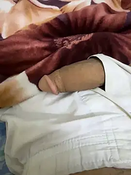 Snapshot of hamed-697 chatting on 2, 2, 2025 hamed-697 online show from 2, 2, 2025