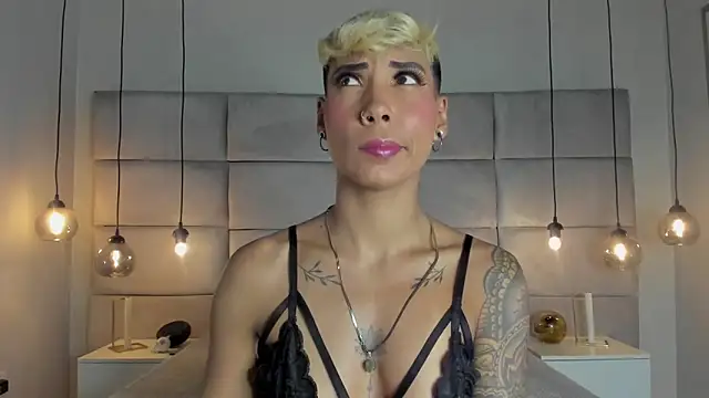 MiaMorgan  online show from 24, 1, 2025