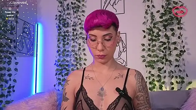 MiaMorgan  online show from 8, 3, 2026