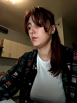 MiaStika online show from 3, 12, 2024