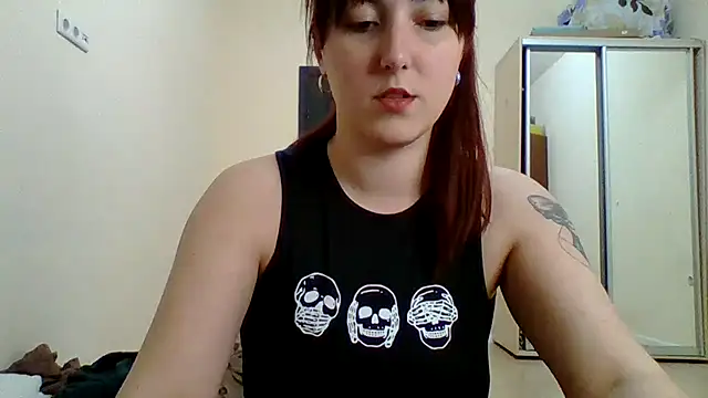 MiaStika online show from 2, 3, 2025