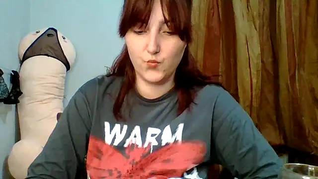 MiaStika online show from 14, 10, 2025