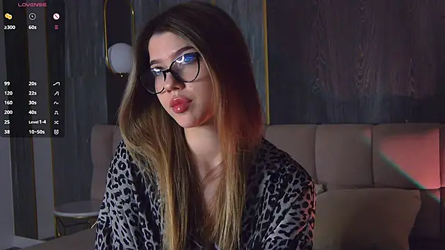 Snapshot of Sara_Lewiis chatting on 22, 10, 2025 Sara Lewiis online show from 22, 10, 2025