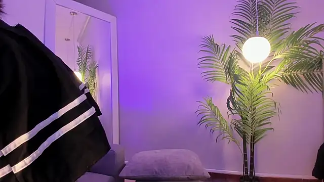 Snapshot of Manu_Velez chatting on 16, 1, 2025 Manu Velez online show from 16, 1, 2025