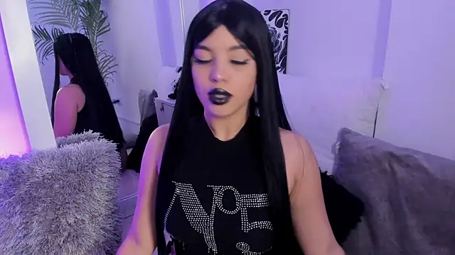 Snapshot of Manu_Velez chatting on 28, 1, 2025 Manu Velez online show from 28, 1, 2025