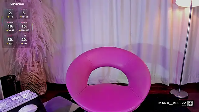 Snapshot of Manu_Velez chatting on 21, 4, 2026 Manu Velez online show from 21, 4, 2026