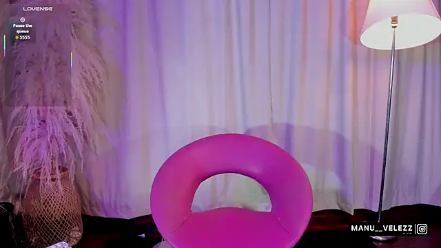 Snapshot of Manu_Velez chatting on 22, 4, 2026 Manu Velez online show from 22, 4, 2026