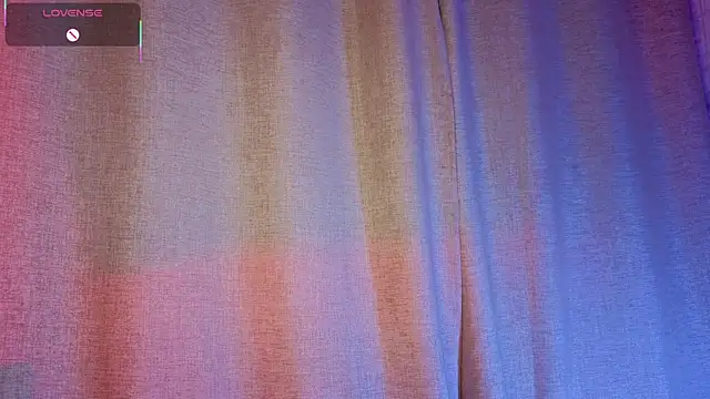 Snapshot of mia_bonneett chatting on 16, 12, 2025 mia bonneett online show from 16, 12, 2025