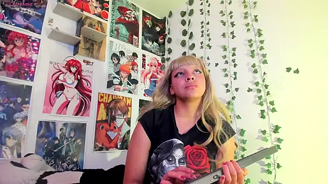 miku katsuragi online show from 5, 12, 2024