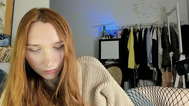 Snapshot of LisaIcon chatting on 23, 11, 2025 LisaIcon online show from 23, 11, 2025