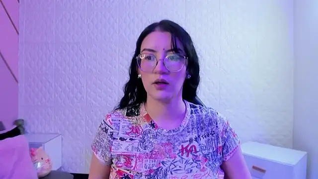 Violetaa diazz online show from 6, 6, 2026