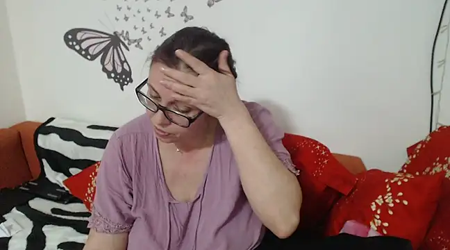 LadyHellene online show from 19, 2, 2025