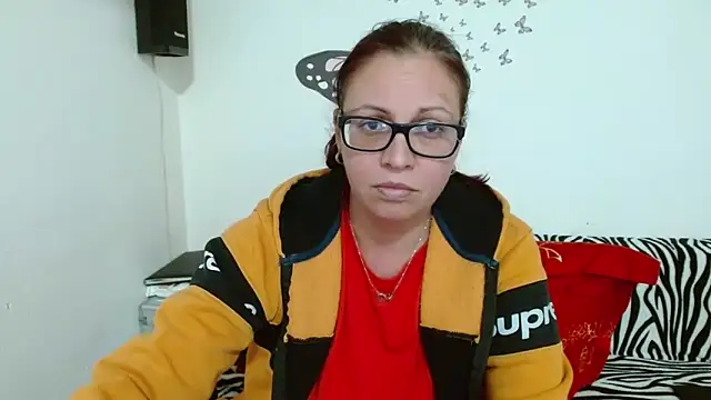 Snapshot of LadyHellene chatting on 5, 1, 2026 LadyHellene online show from 5, 1, 2026