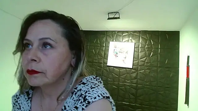 CINTHIA1609 online show from 8, 9, 2025