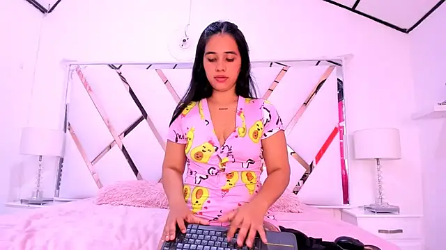 Snapshot of naughty__sara chatting on 12, 2, 2025 naughty  sara online show from 12, 2, 2025