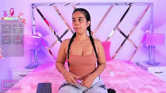 naughty  sara online show from 21, 11, 2025