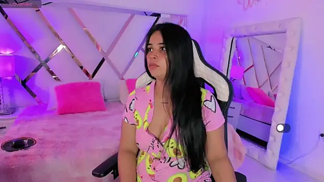 naughty  sara online show from 19, 12, 2025