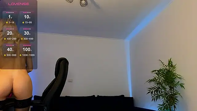 Snapshot of janecandyy_ chatting on 13, 1, 2025 janecandyy online show from 13, 1, 2025