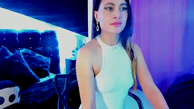 Coral Gibson online show from 6, 2, 2025