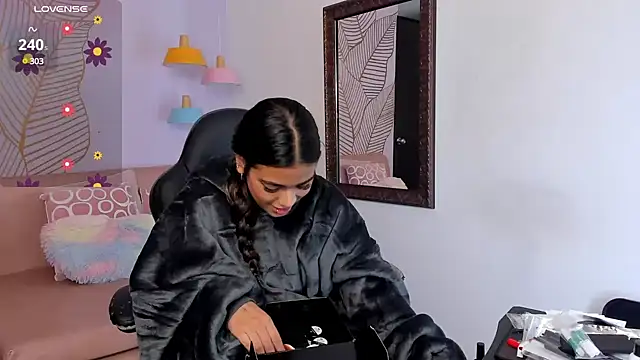 GiaFu online show from 11, 2, 2025