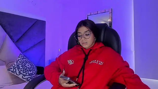 GiaFu online show from 13, 11, 2025