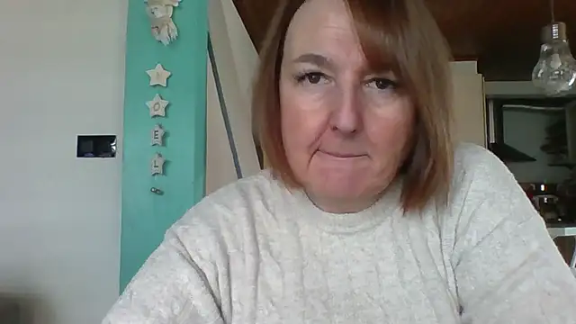 Snapshot of Sandcoq chatting on 16, 12, 2025 Sandcoq online show from 16, 12, 2025