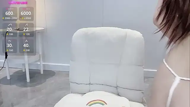 jiaozi-kiss online show from 21, 10, 2025